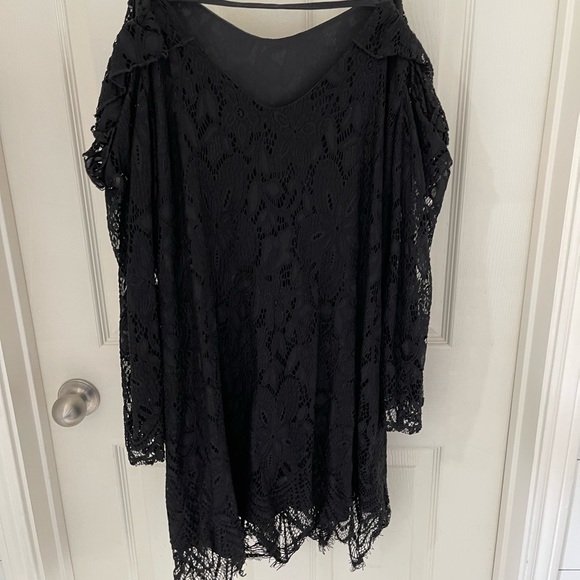 Black lace Love Fire Dress (XL) - Picture 2 of 2